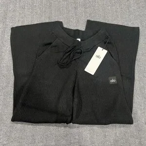 ALO Yoga | Pants & Jumpsuits | Alo Snuggle Up Sweater High